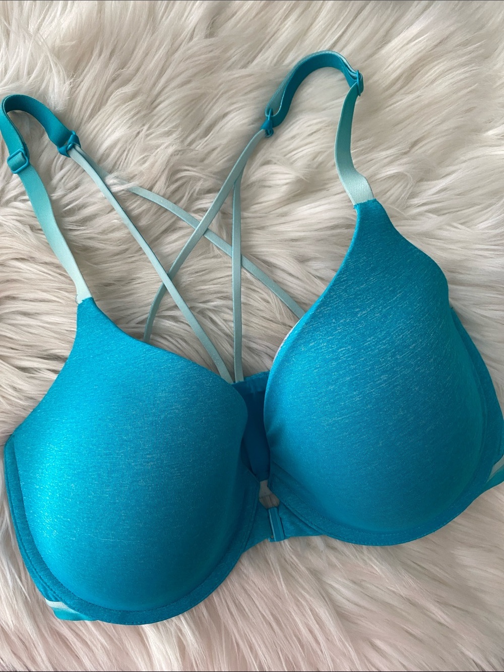 Victoria’s Secret Turquoise Strappy Push-Up Bra - Women Intimates